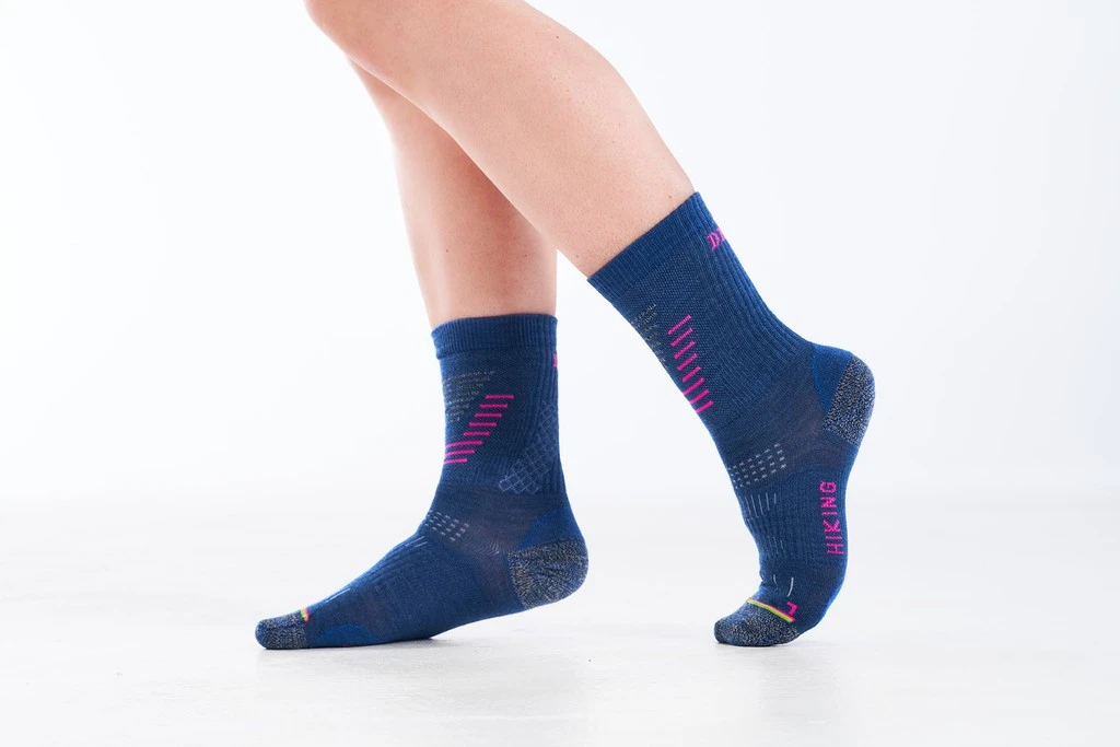 Devold Hiking Merino Light Sock Woman Devold Hiking Merino Light Sock Woman -Camping Soldes Boutique chaussetttes devold hiking merino light sock women 2