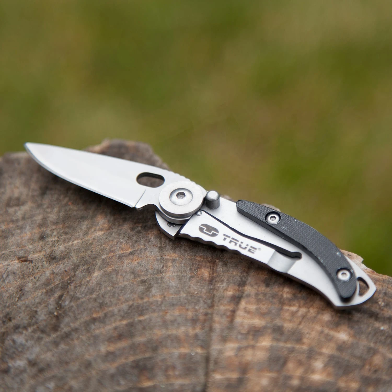 True Utility Skeleton Knife True Utility Skeleton Knife -Camping Soldes Boutique couteau true utility skeleton knife