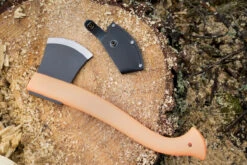 Morakniv Lightweight Axe 6 Morakniv Lightweight Axe -Camping Soldes Boutique haxe morakniv outdoor lightweight axe 03