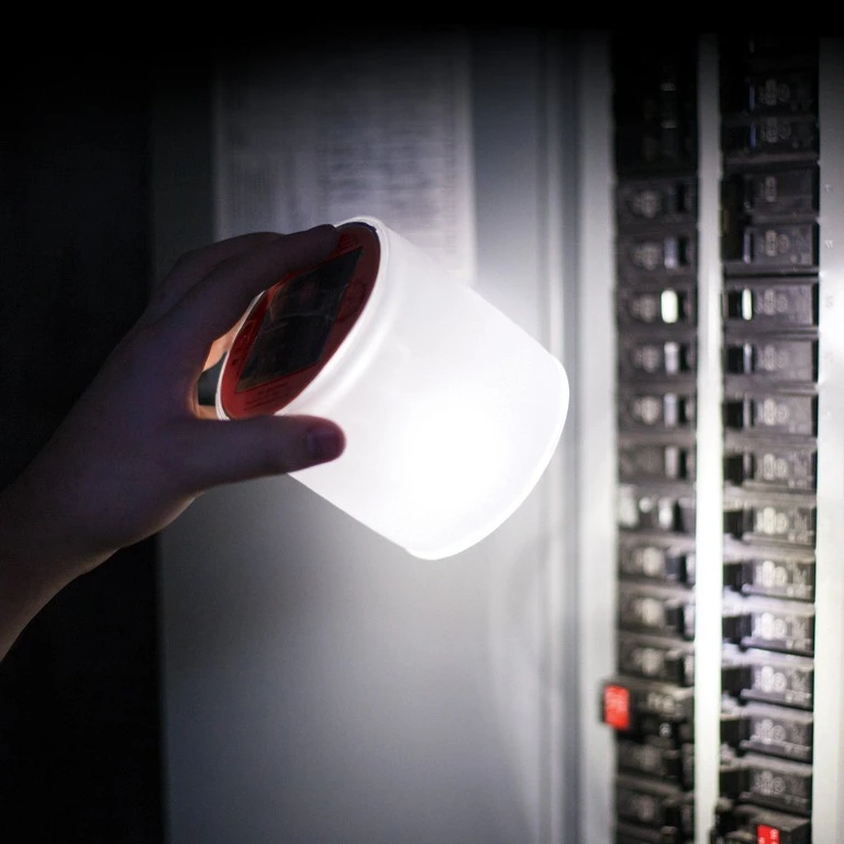 Mpowerd Luci Emrg Mpowerd Luci Emrg -Camping Soldes Boutique lampe solaire gonflable mpowerd luci emrg 02