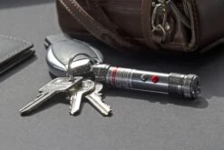 True Utility Laserlite+ -Camping Soldes Boutique lampe torche true utility laserlite 05 1