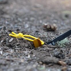 Six Moon Designs 6 Piece Stake Set 4 Six Moon Designs 6 Piece Stake Set -Camping Soldes Boutique sardines alu six moon design 6 piece stake set 03