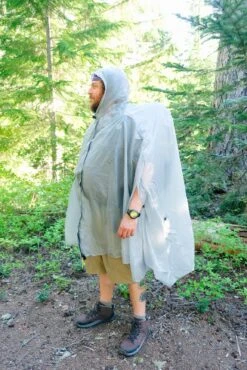 Six Moon Designs Gatewood Cape -Camping Soldes Boutique six moon design gatewood cape 03
